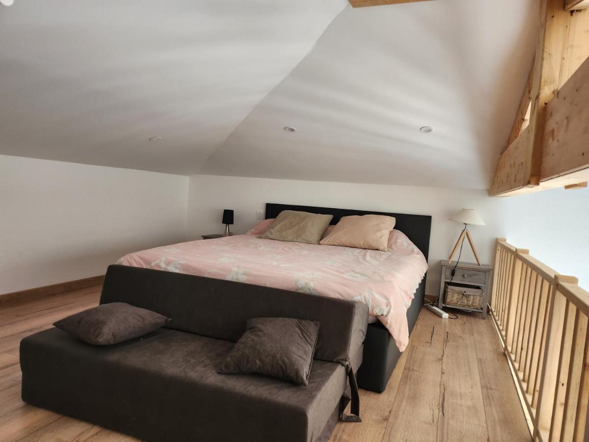 1 Sur Mezzanine Hébergement de vacances Saint-Magne-de-Castillon
